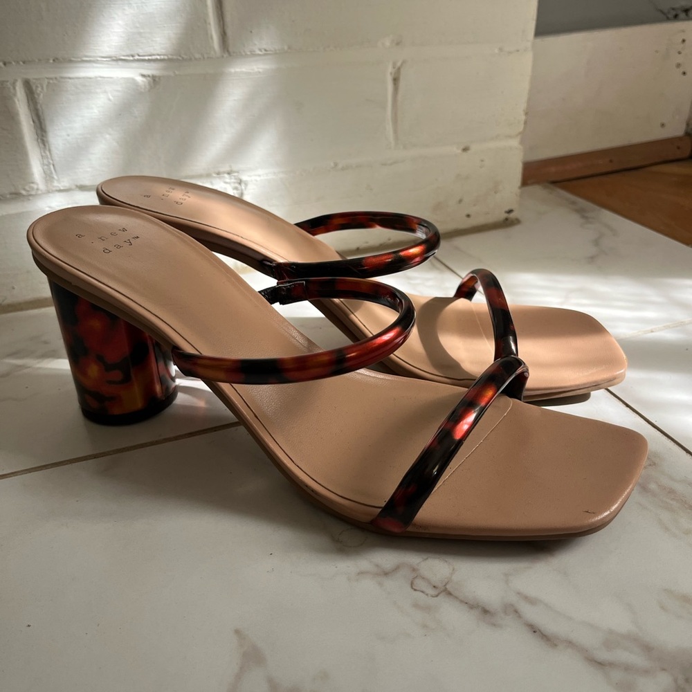 Size 10 ‘a new day’ Stylish Tortoiseshell Heeled Sandals